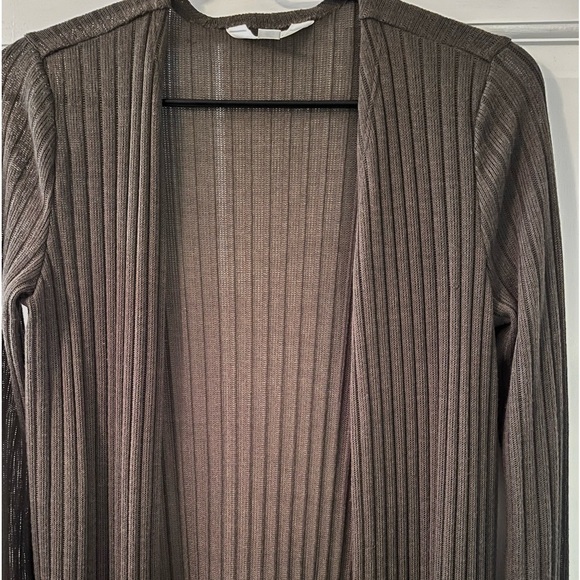 Women’s Long Maxi Long-Sleeve Cardigan Sweater with Slits - Picture 3 of 7